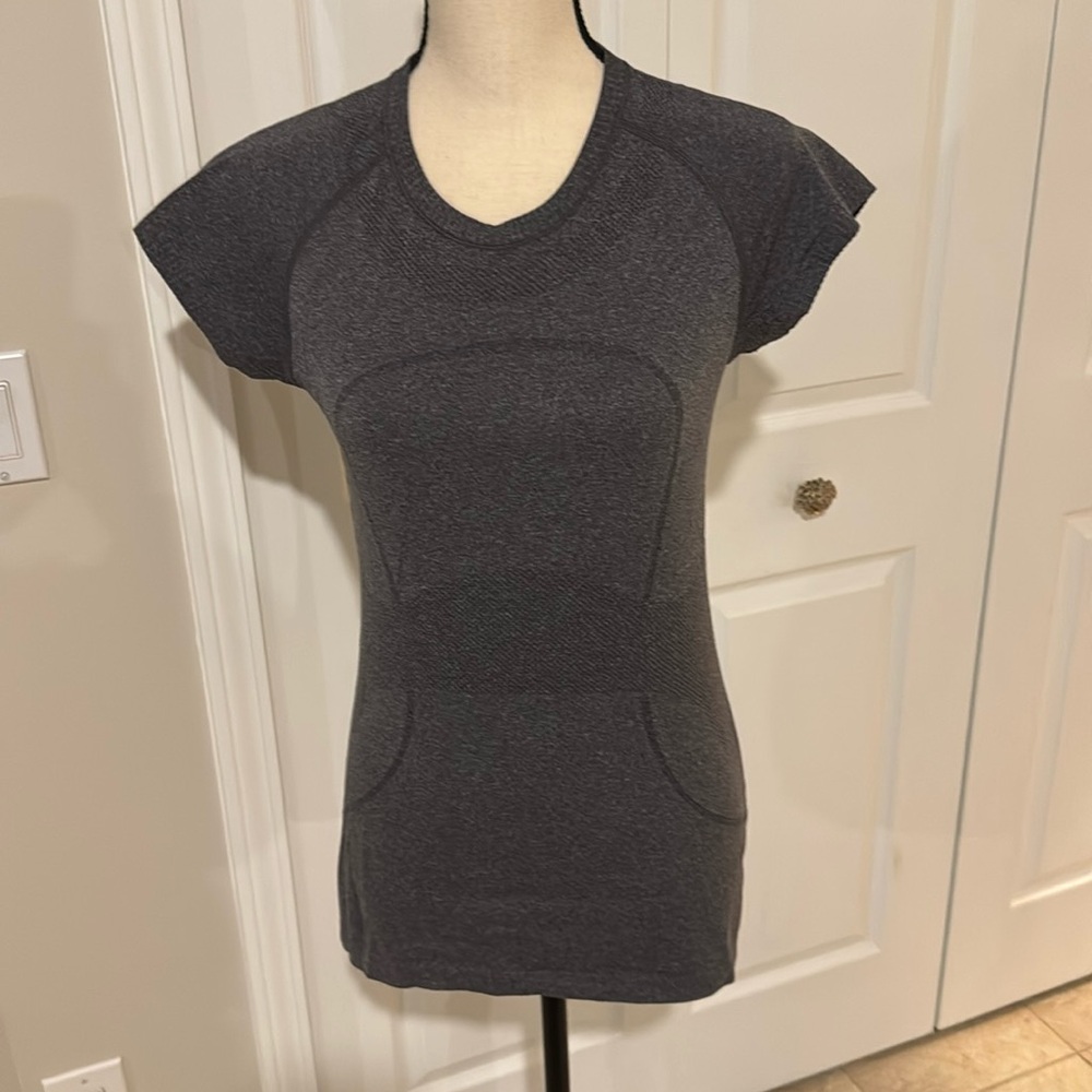 Lululemon Women Swiftly Tech Short Sleeve Shirt